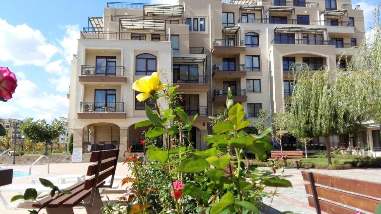 Charming Studio In Sorrento Sole Mare Sveti Vlas Esterno foto