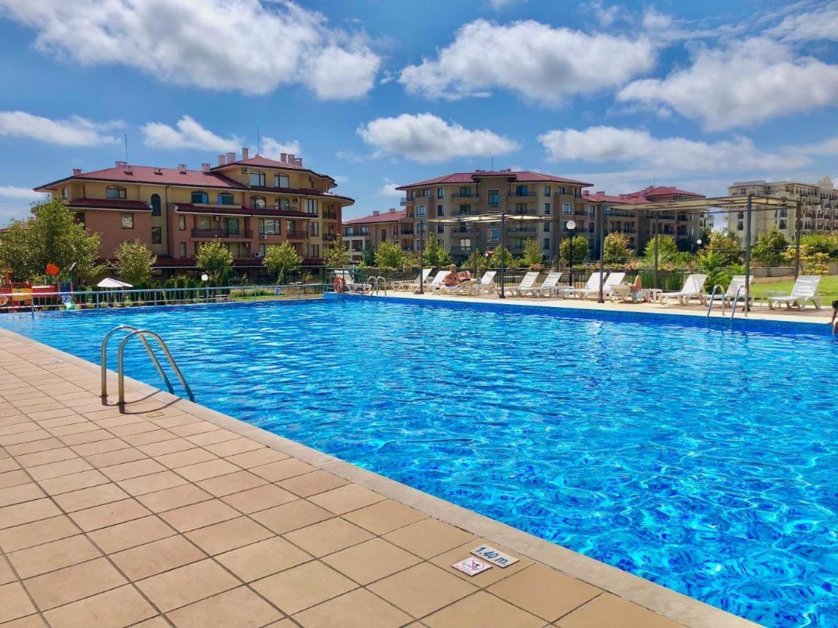 Charming Studio In Sorrento Sole Mare Sveti Vlas Esterno foto