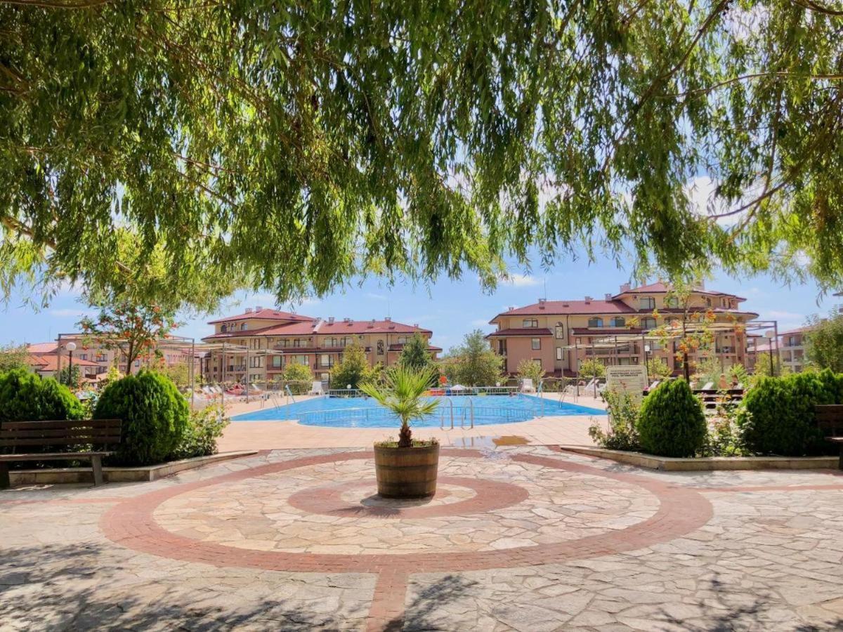 Charming Studio In Sorrento Sole Mare Sveti Vlas Esterno foto