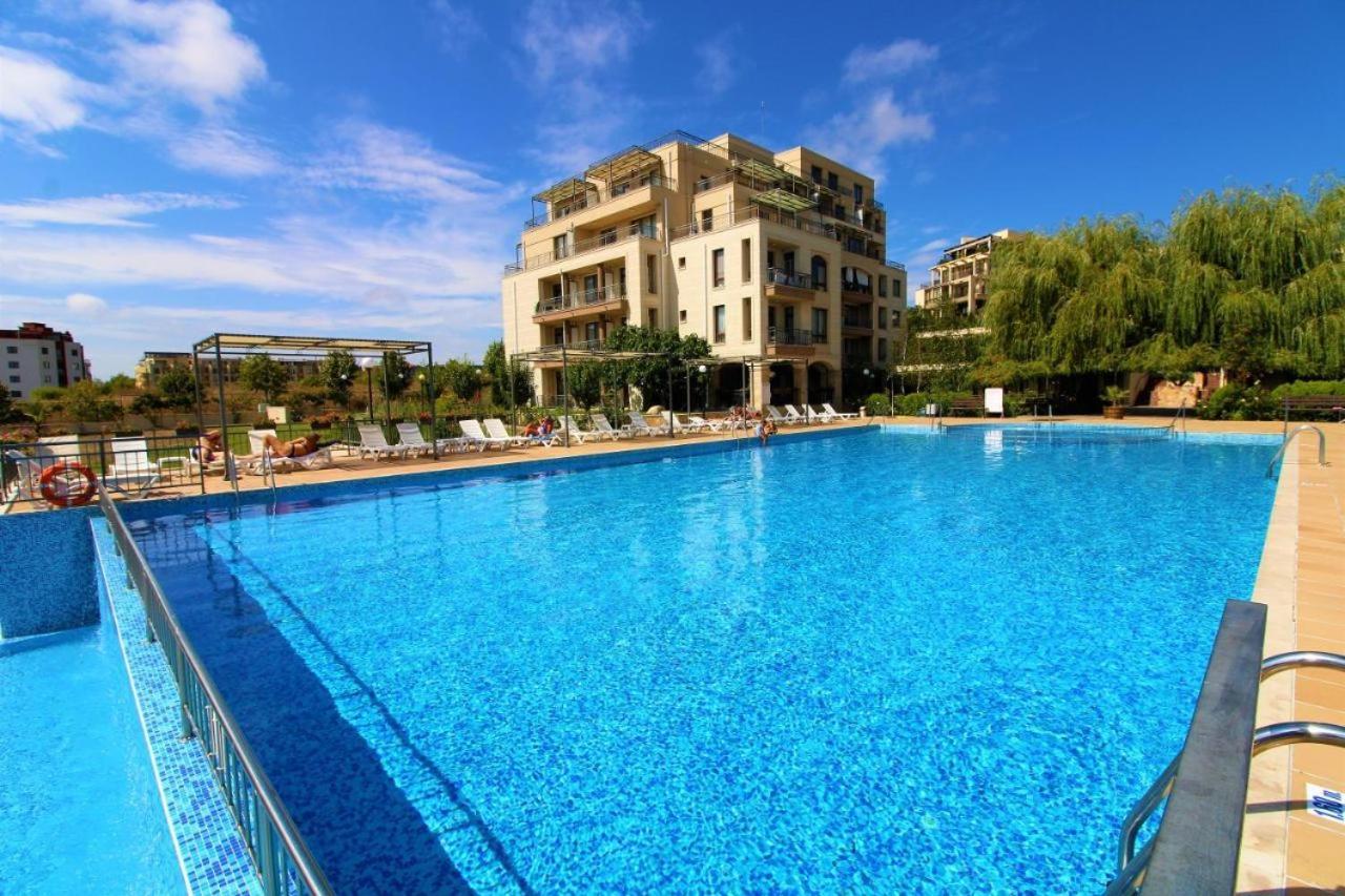 Charming Studio In Sorrento Sole Mare Sveti Vlas Esterno foto