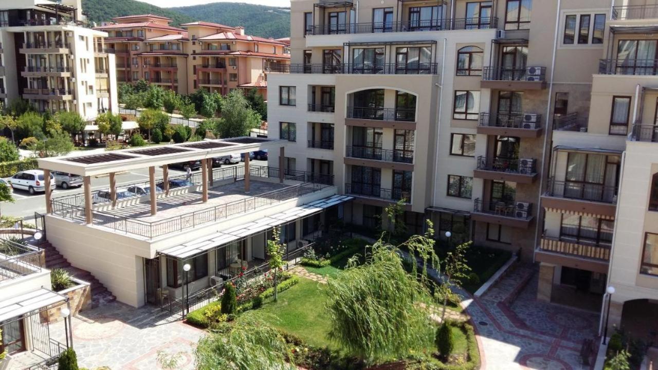 Charming Studio In Sorrento Sole Mare Sveti Vlas Esterno foto